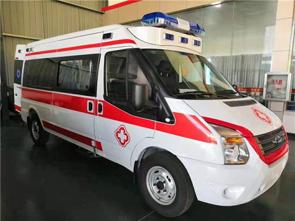 岑巩县福特V362救护车