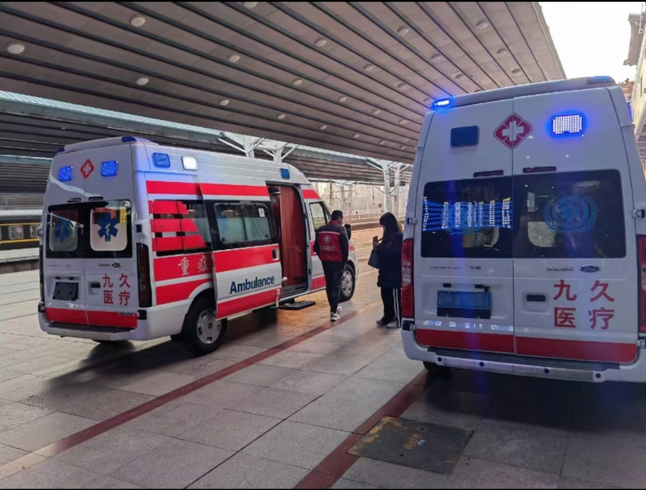 岑巩县救护车长途转运